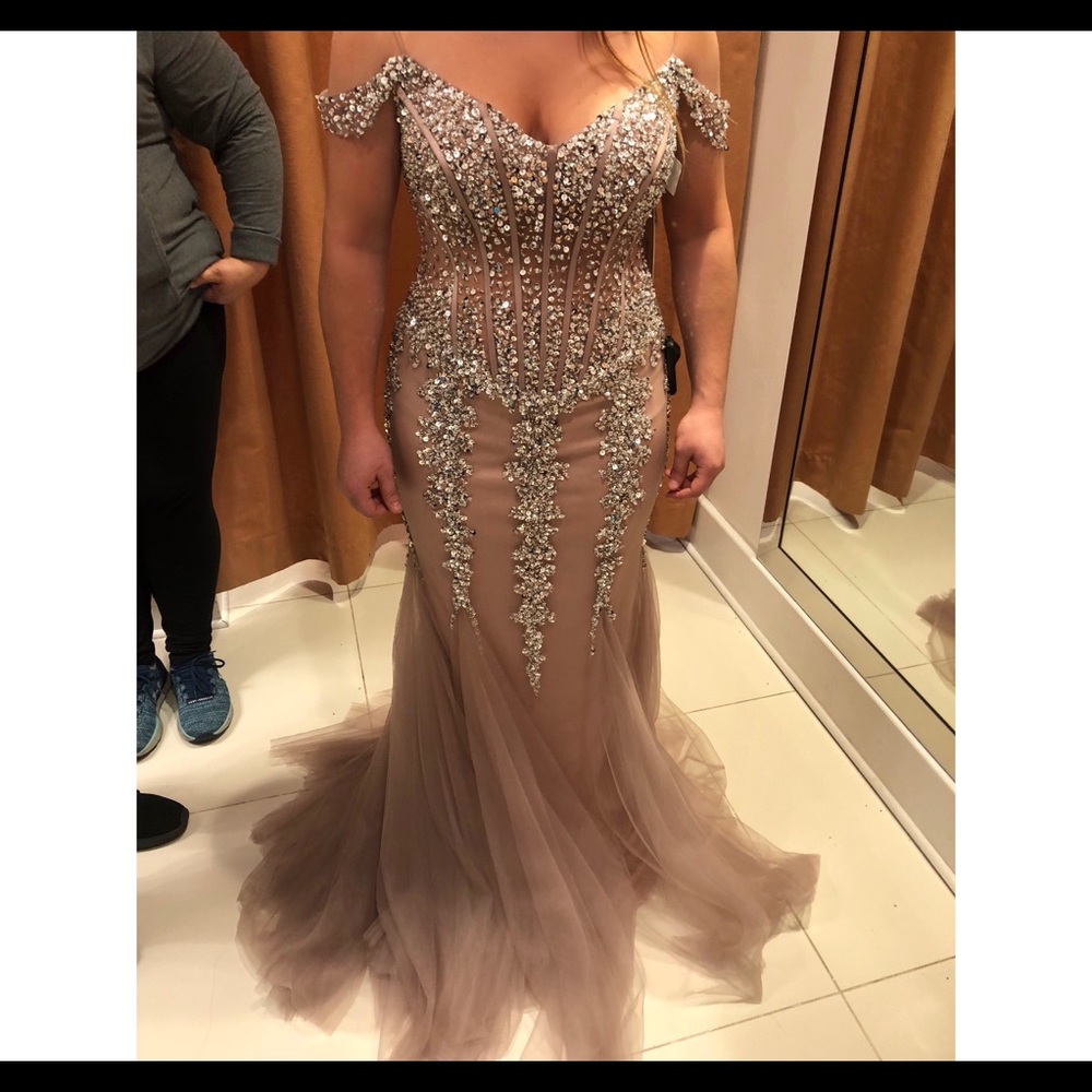 Prom dress